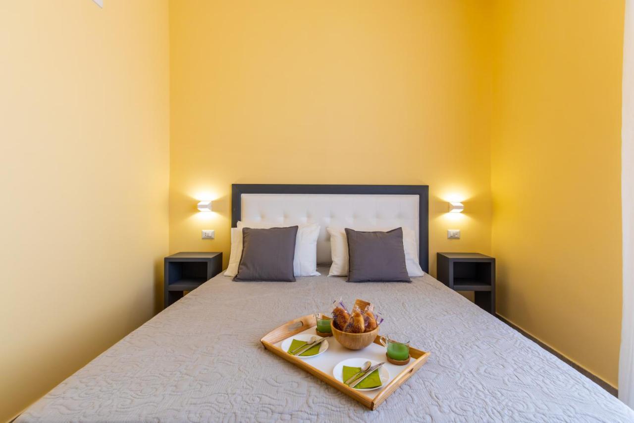 B&B Trianon Napoli Bagian luar foto