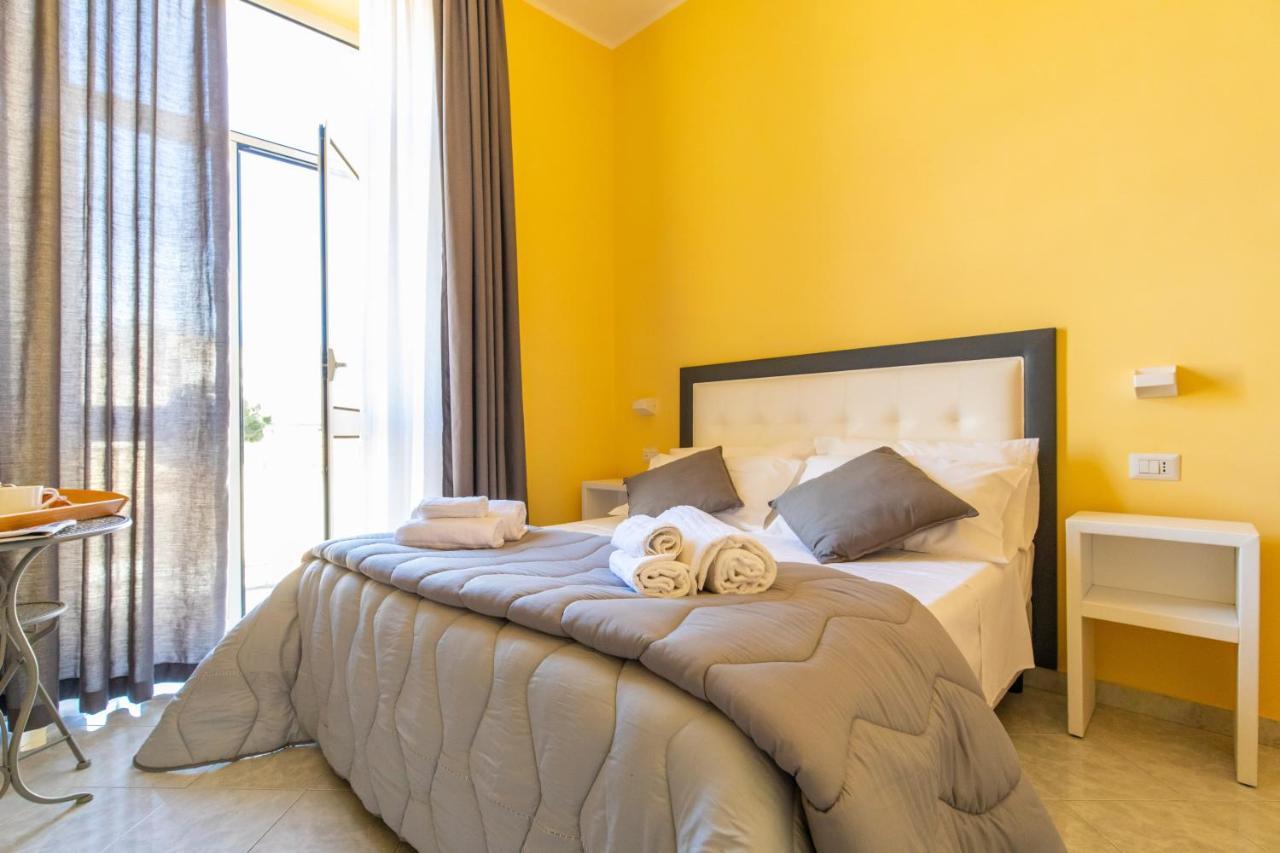 B&B Trianon Napoli Bagian luar foto
