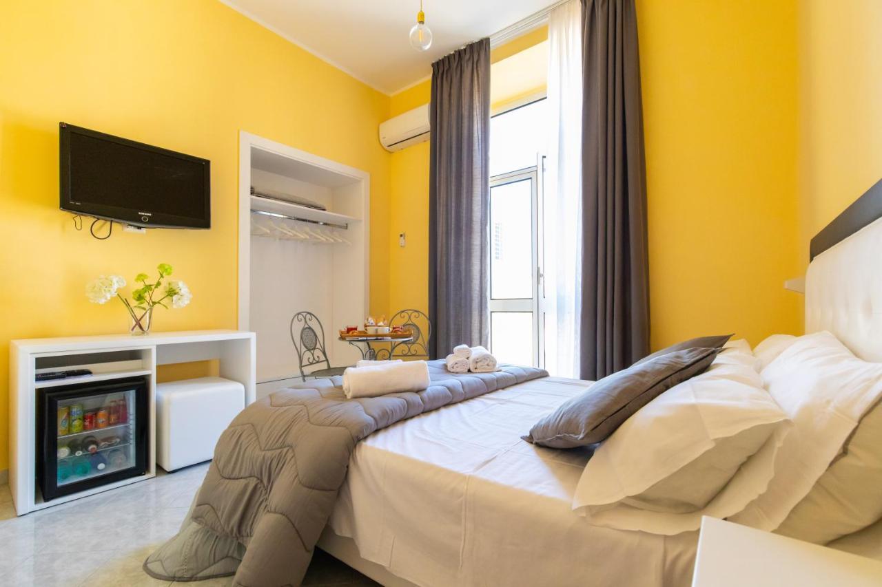 B&B Trianon Napoli Bagian luar foto