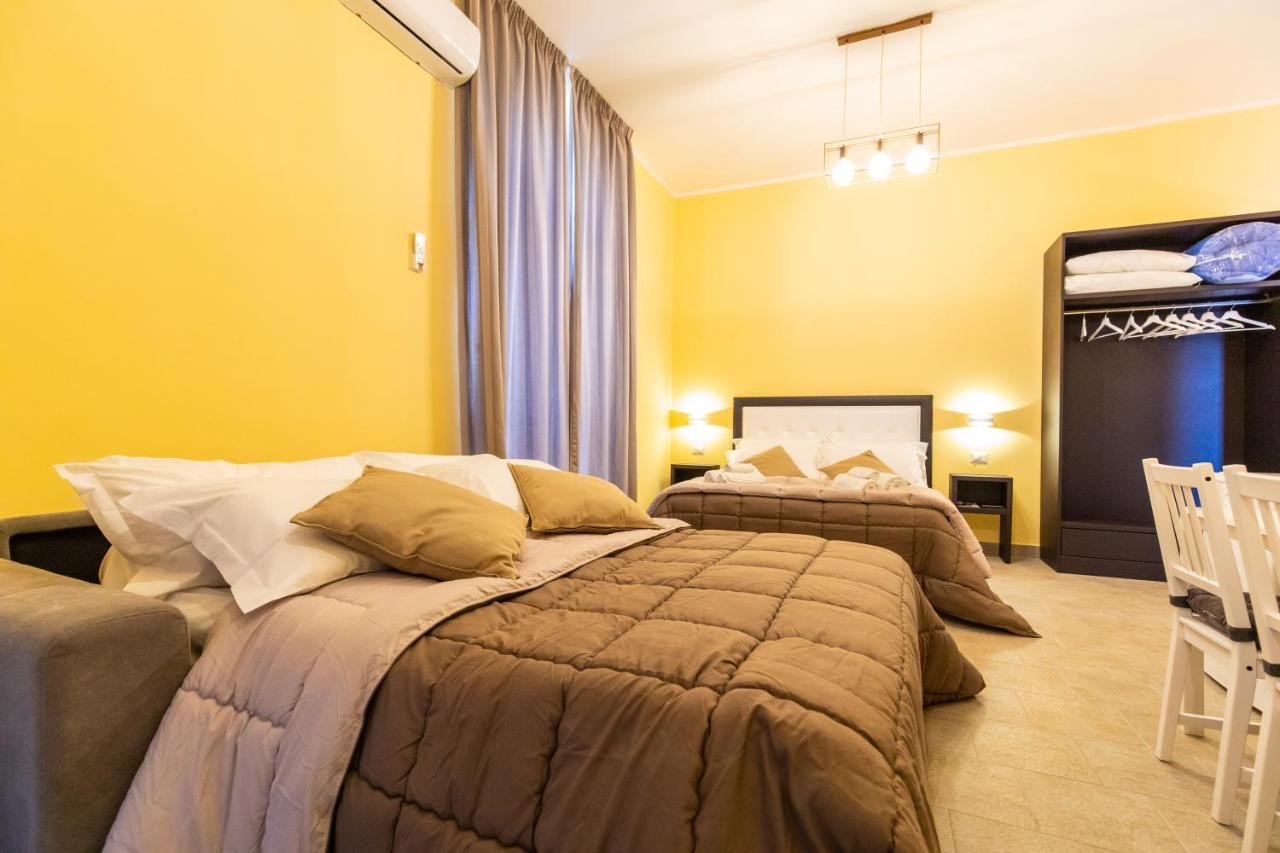 B&B Trianon Napoli Bagian luar foto