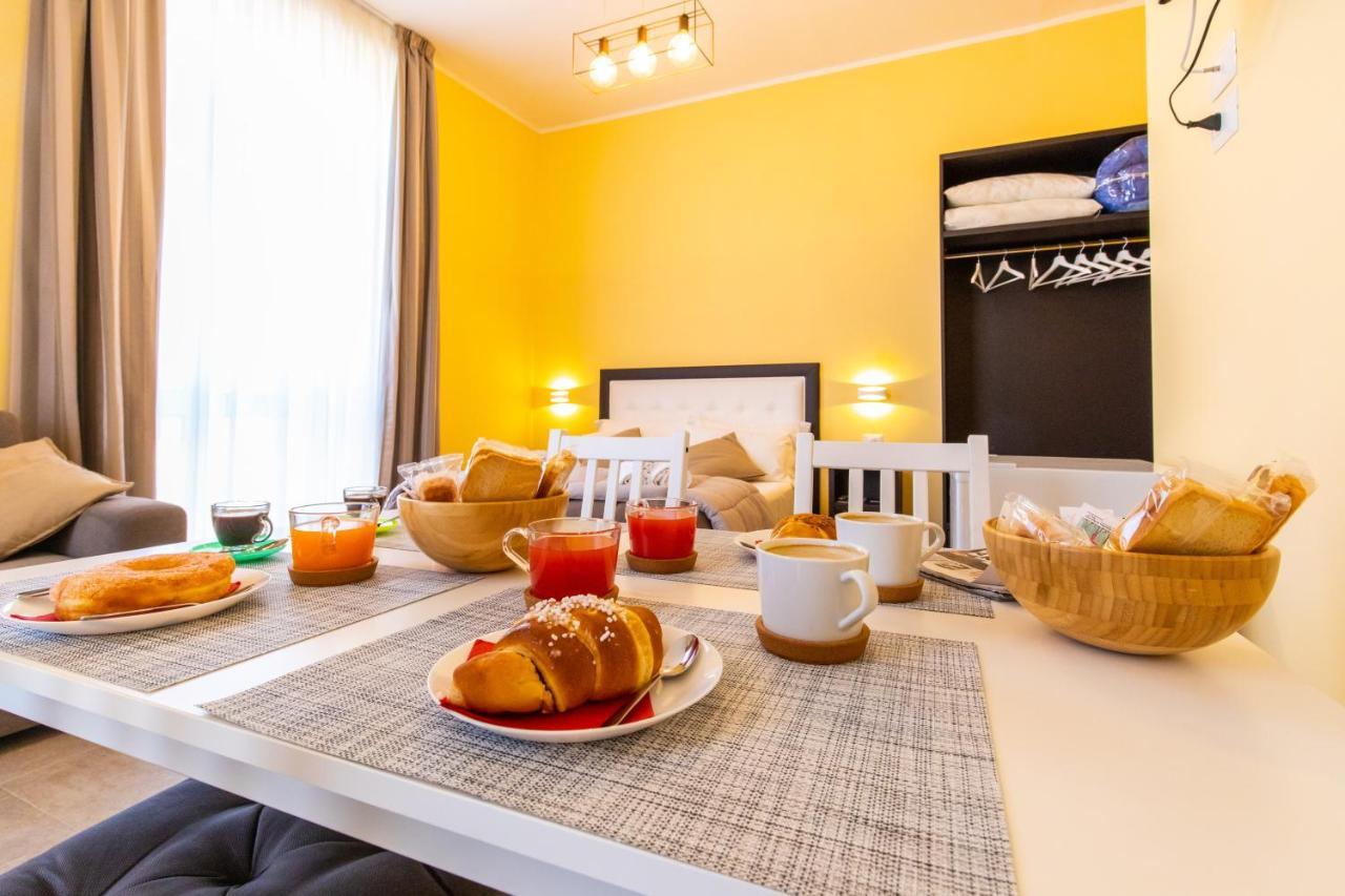 B&B Trianon Napoli Bagian luar foto